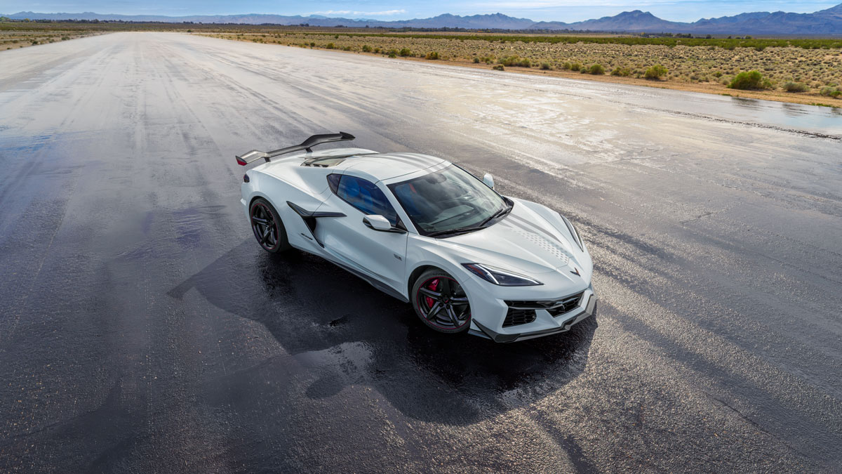 2026 Corvette Stars & Steel - Arctic White / Santorini Blue Interior